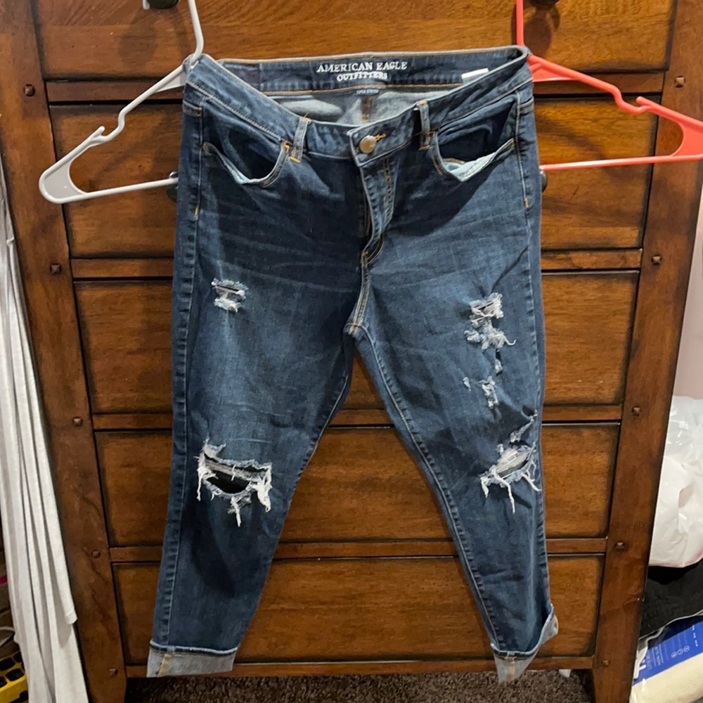 American eagle distress jeans